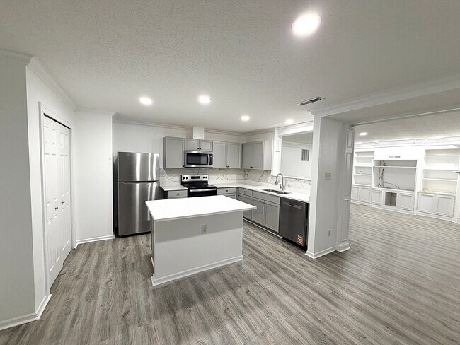 Foto del edificio - 10882 Emery Dr