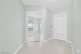 Building Photo - 3000 Ellice Way