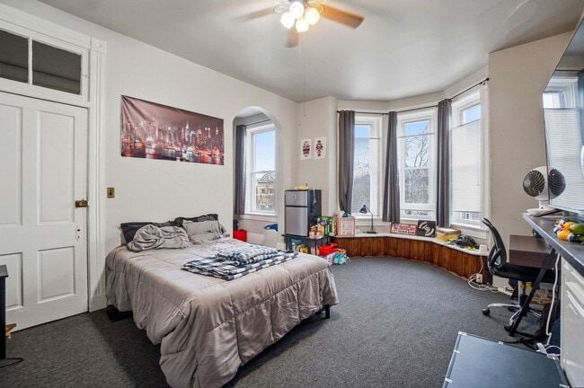 6 bed/2 bath on Wheeler St., Mins. from UC for Only $650/pp ($3900/mo)! - 6 bed/2 bath on Wheeler St., Mins. from UC for Only $650/pp ($3900/mo)! House