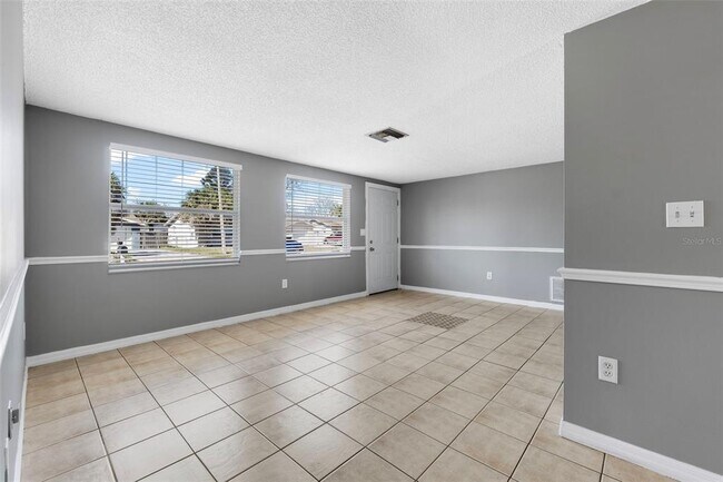 Building Photo - 8628 Velvet Dr