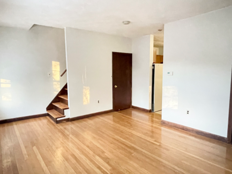 Primary Photo - 320 Granite St