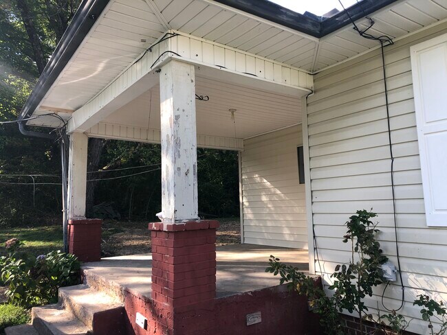 Building Photo - 3161 Rauschenberg Rd NW