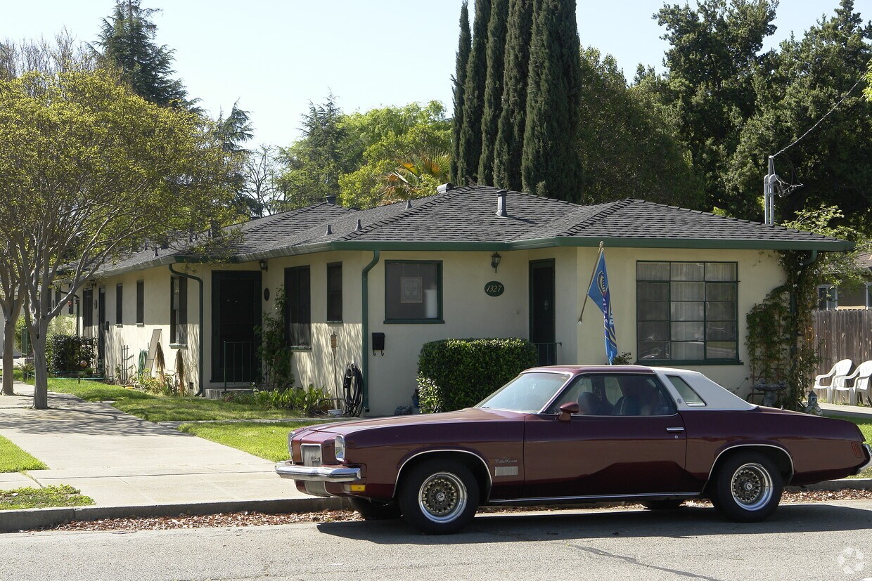 Foto principal - 1327 2nd St