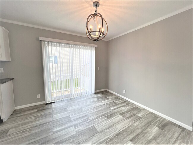 Foto del edificio - 5173 Coventry Dr