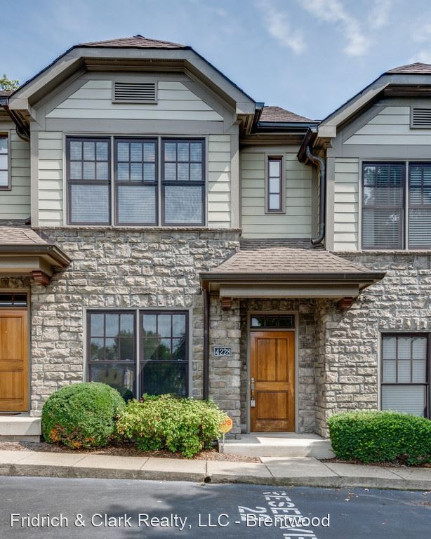 Foto principal - 2 br, 2.5 bath House - 4228 Hillsboro Pike