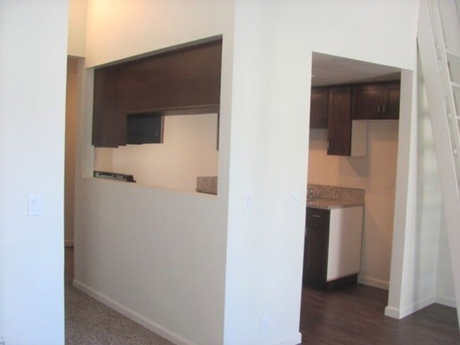 Building Photo - 2 BED WITH LOFT AT SOUTHWOOD CONDOS Sinshe...