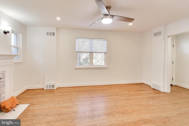 Foto del edificio - 3405 Carpenter St SE