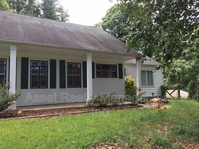 Foto del edificio - 2033 Decatur Hwy
