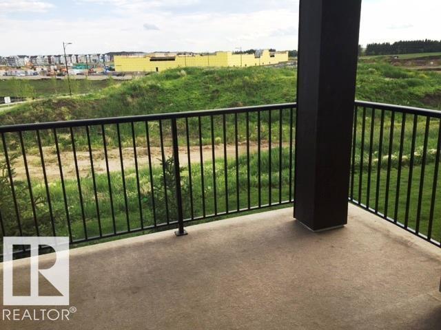 Photo du bâtiment - 12035 22 Ave SW