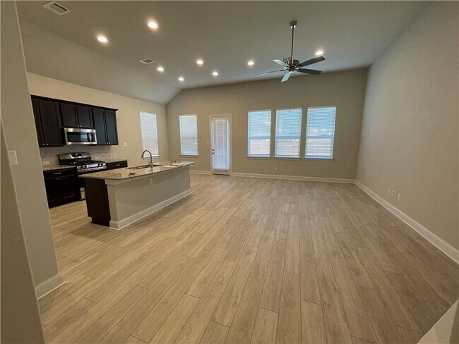 Building Photo - 2409 Indian Clover Trl