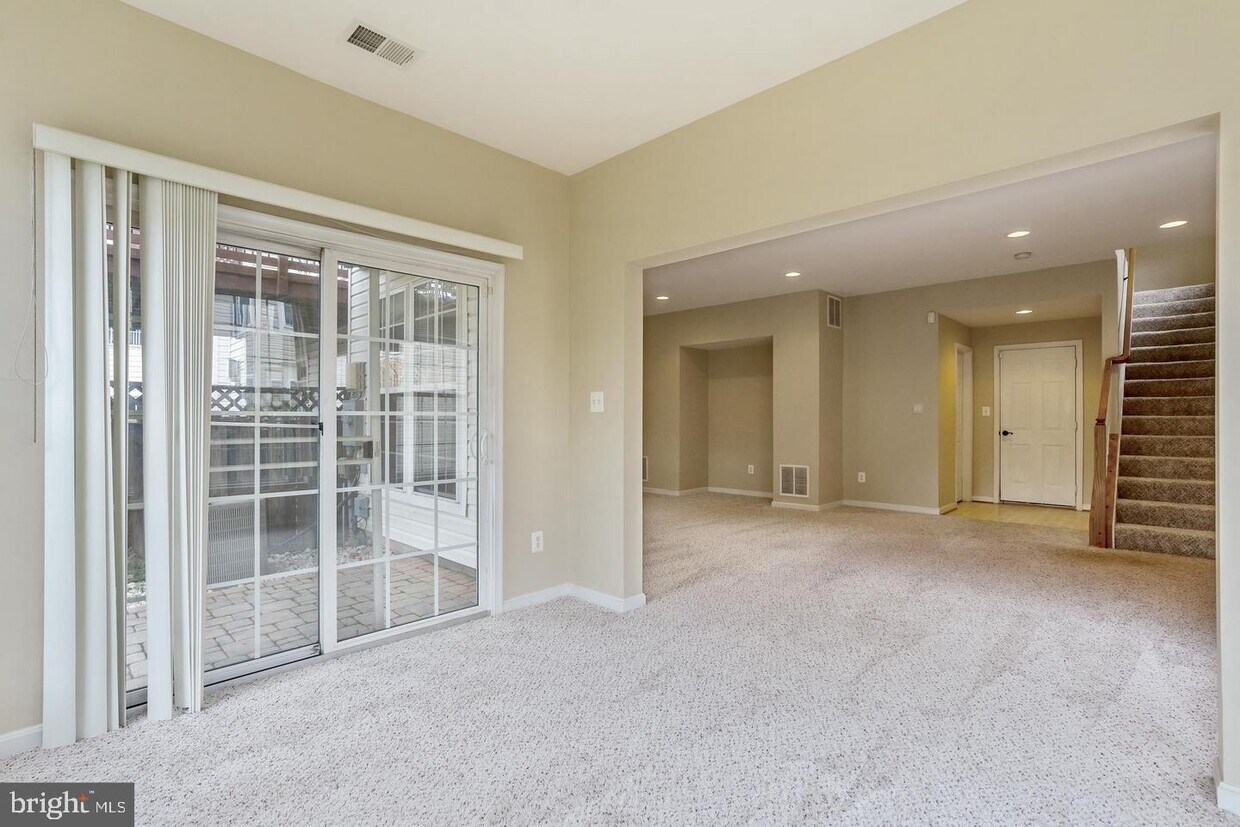 41942 Cinnabar Square, Aldie, VA 20105 Townhome Rentals in Aldie VA