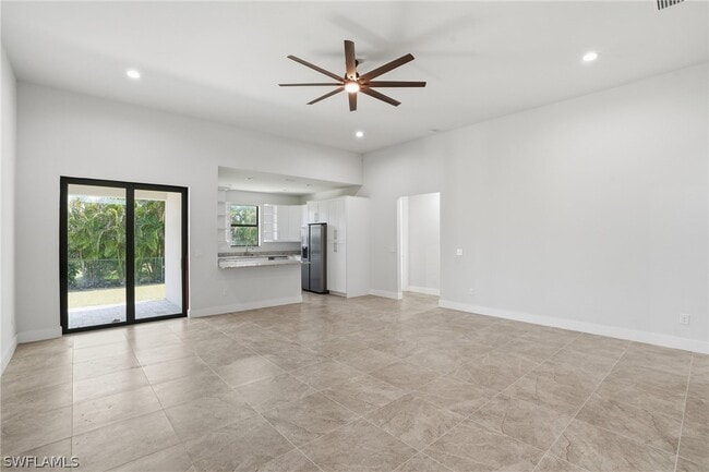 Building Photo - 2303 NW 18th Pl