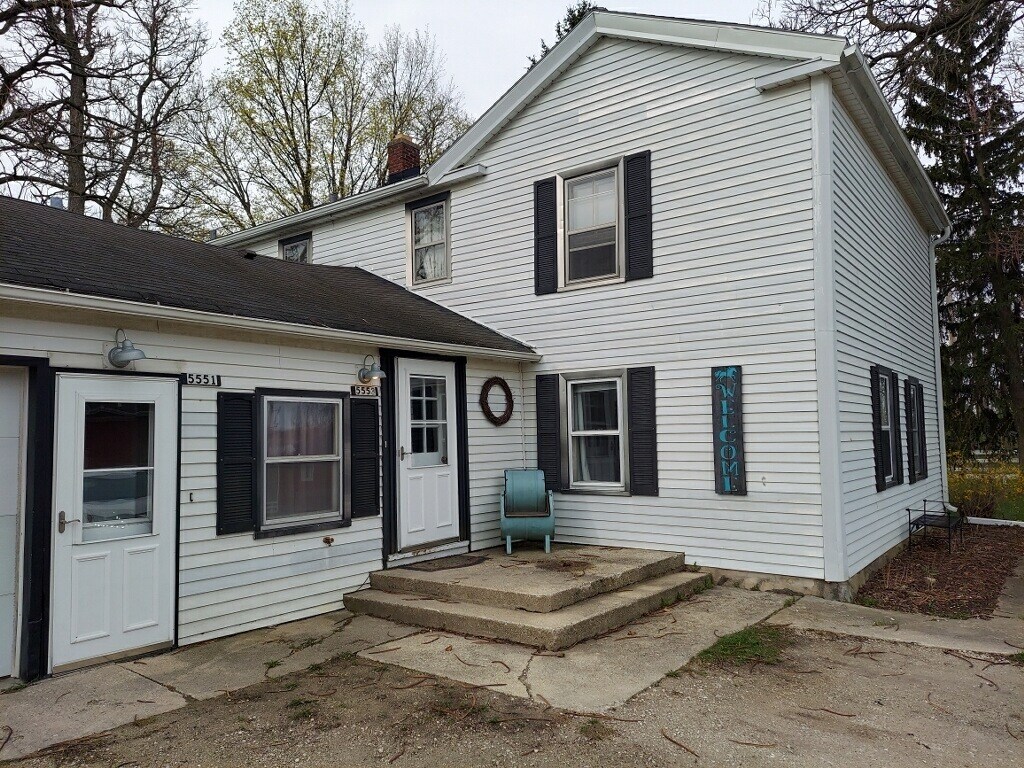 5551 Short Rd, Racine, WI 53402 Townhome Rentals in Racine WI