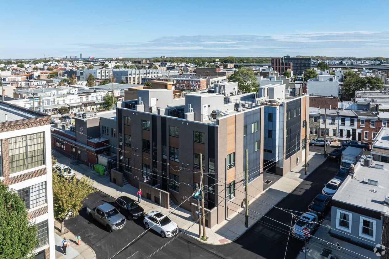 Aerial Photo - 2319-25 Gaul St