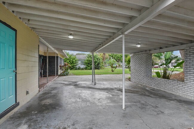 Foto del edificio - 3 Bedroom home in Belle Isle