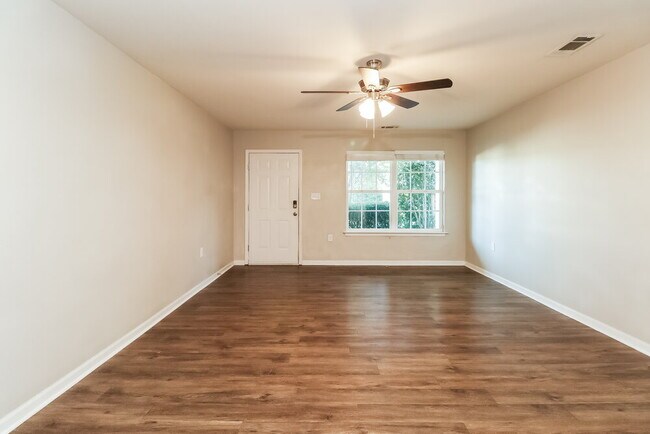 Foto del edificio - 721 Overlook Rd