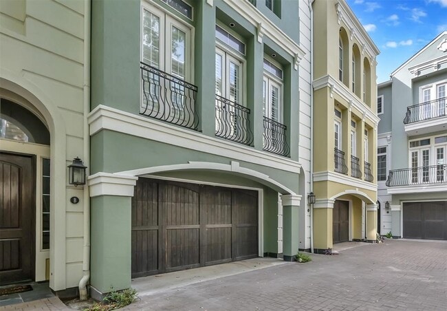 Foto del edificio - 1818 Binz St