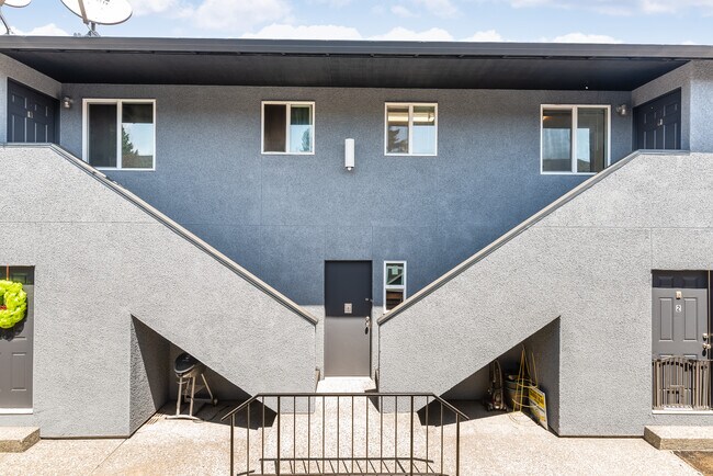 Foto del edificio - 9008 17th Ave SW
