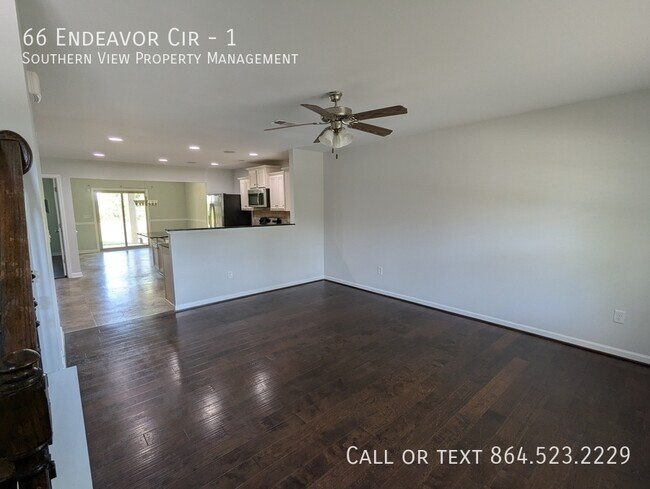 Foto del edificio - 66 Endeavor Cir