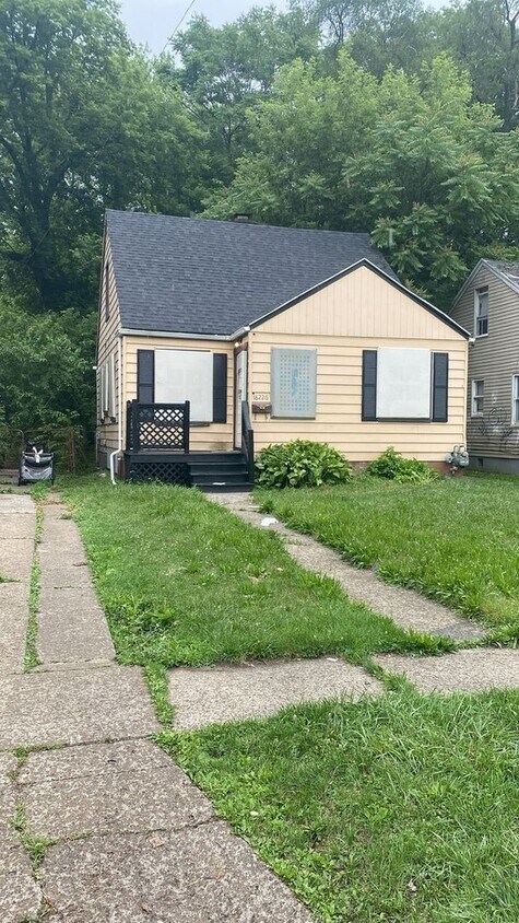 Foto principal - Charming 3-Bedroom Home for Rent in Detroi...