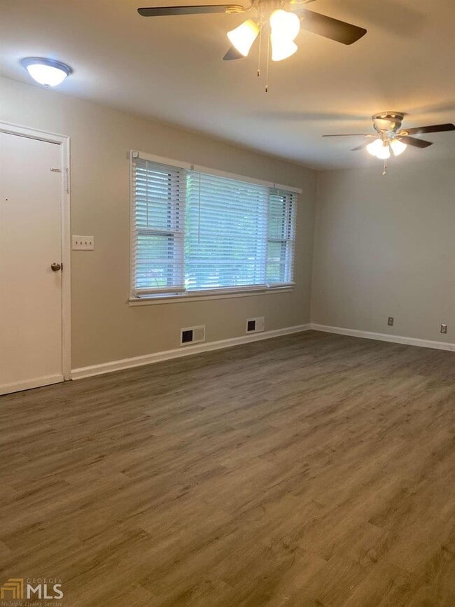 Foto del edificio - 2078 Olive Springs Rd SE
