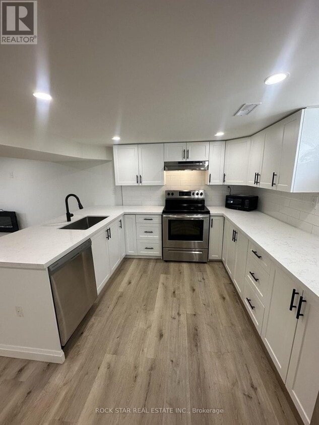 Photo principale - 175 E 5th St