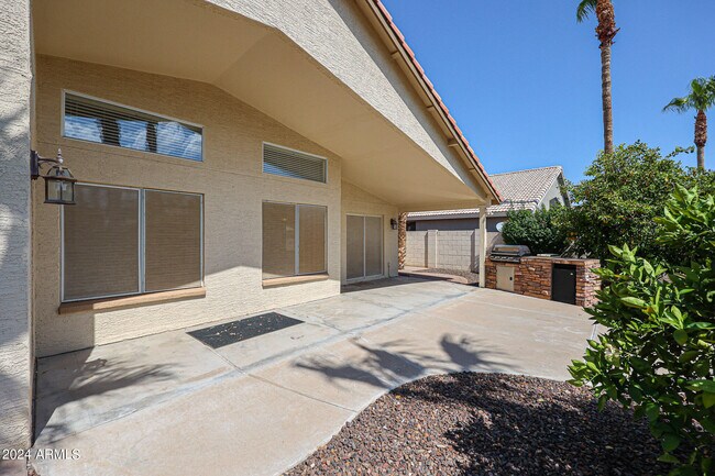 Foto del edificio - 3081 N 148th Ave