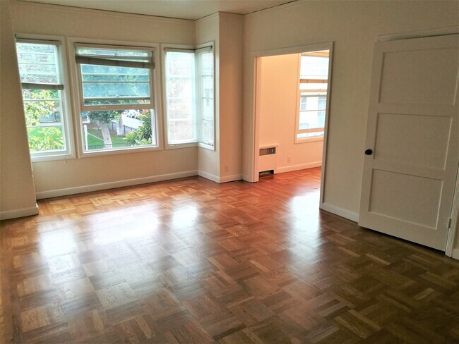 Foto del edificio - 3560 19th St