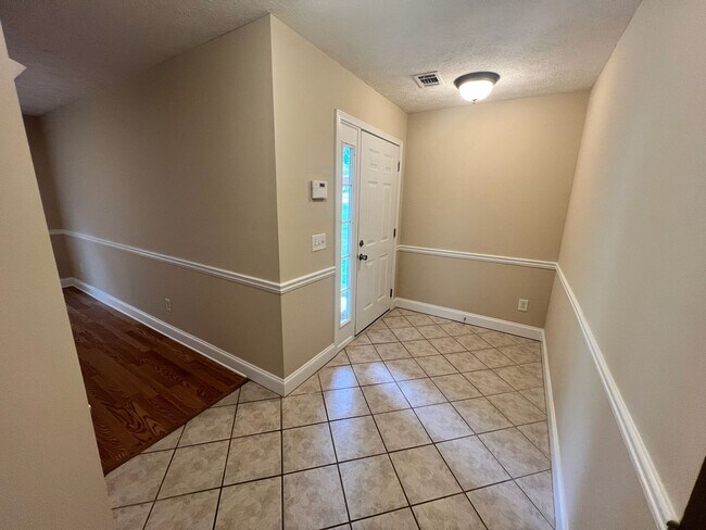 Foto del edificio - Location, Community, Quality Living. It St...