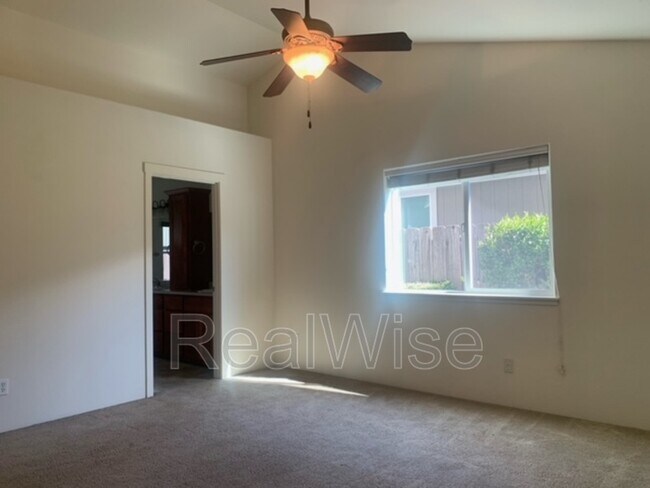 Foto del edificio - 1188 SW Derek Ln