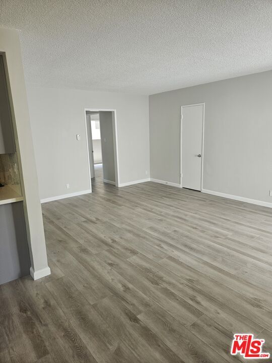 Foto del edificio - 1035 N Harper Ave