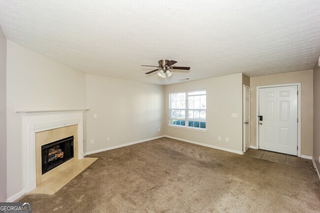 Foto del edificio - 9510 Lakeview Rd