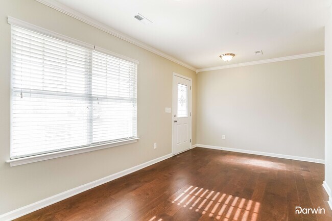 Foto del edificio - 1408 Glenwater Dr