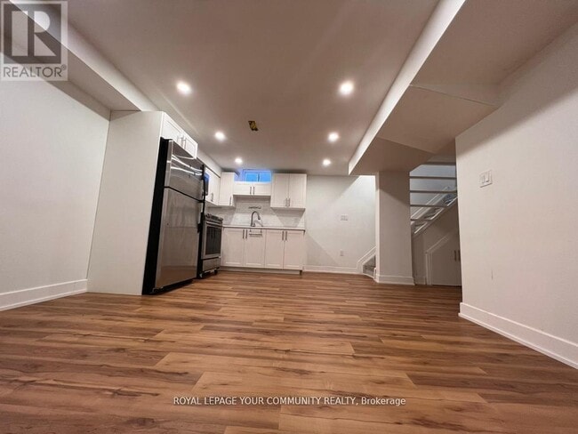 Building Photo - 93 Starr Crescent