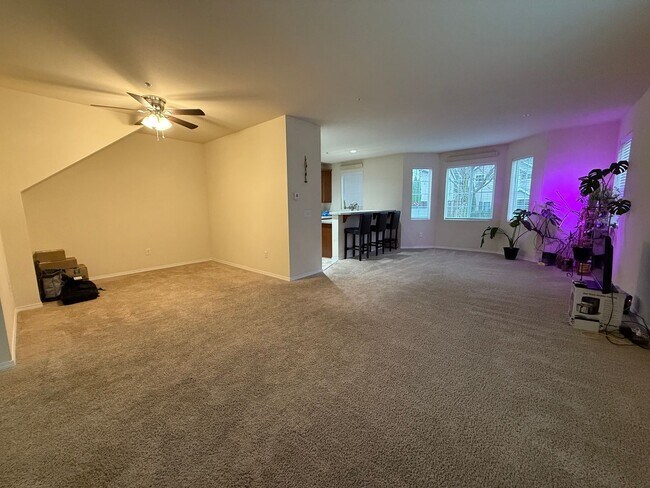 Foto del edificio - 3 Bedroom DuPont Condo for Rent