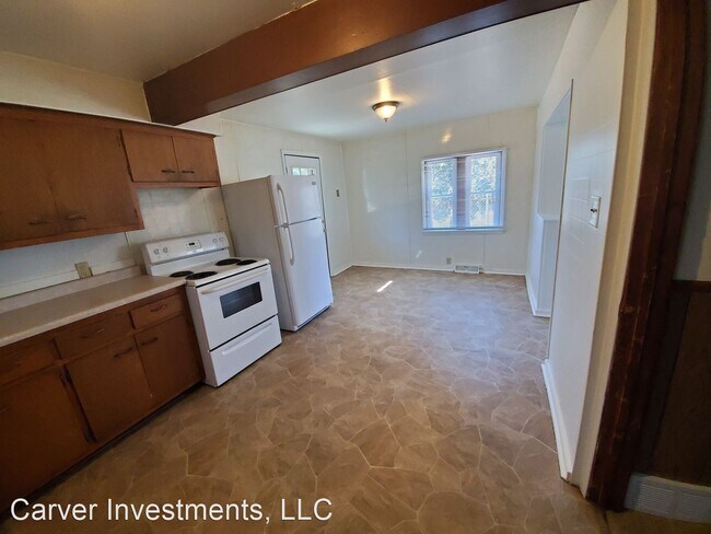 Foto del edificio - 3 br, 1 bath House - 935 Dousman Street