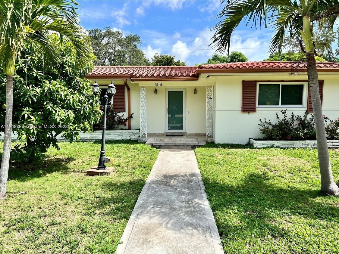 Foto principal - 1431 Miller Rd