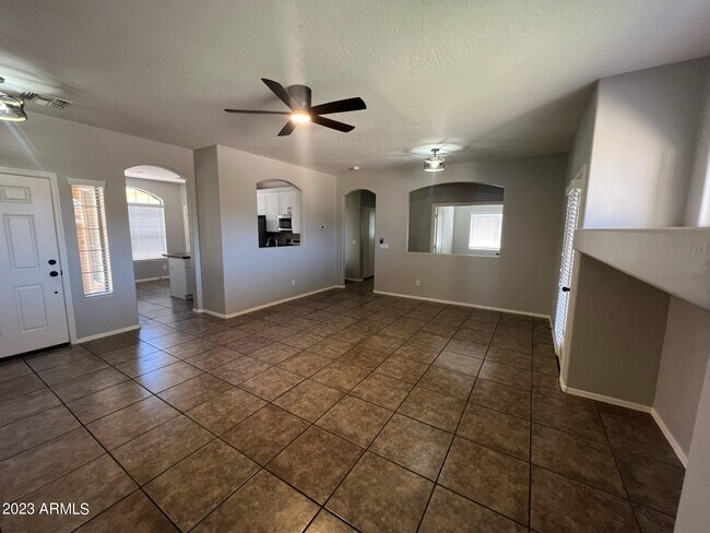 Building Photo - 12922 W Corrine Dr