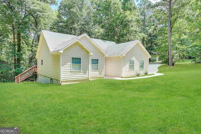 Building Photo - 246 Lakeview Dr