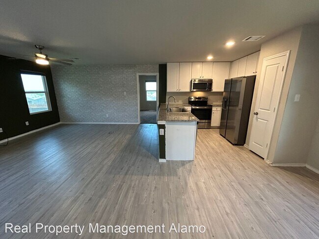 Foto del edificio - 3 br, 2 bath House - 5626 Elm Valley Drive