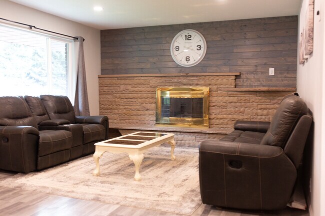 Foto del edificio - 12 S 700 E