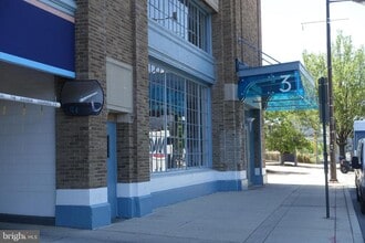 Building Photo - 3 N Christopher Columbus Blvd