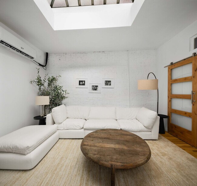 Building Photo - 354 Bowery-ID1035017P