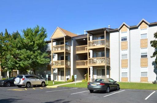 Building Photo - 546 Manor Dr