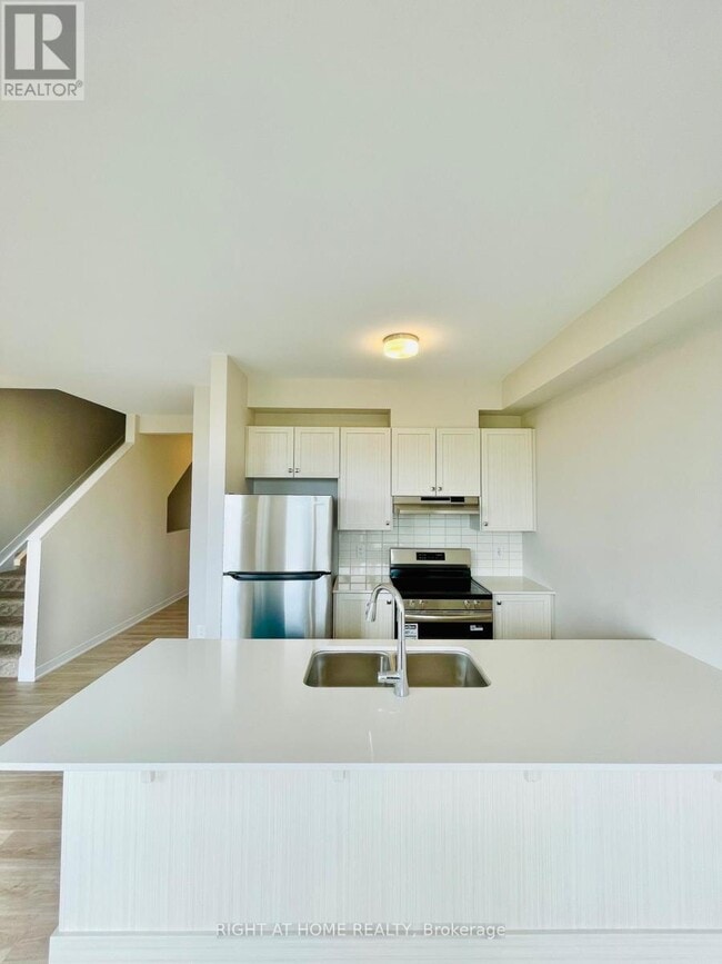 Building Photo - 825 Andesite Ter