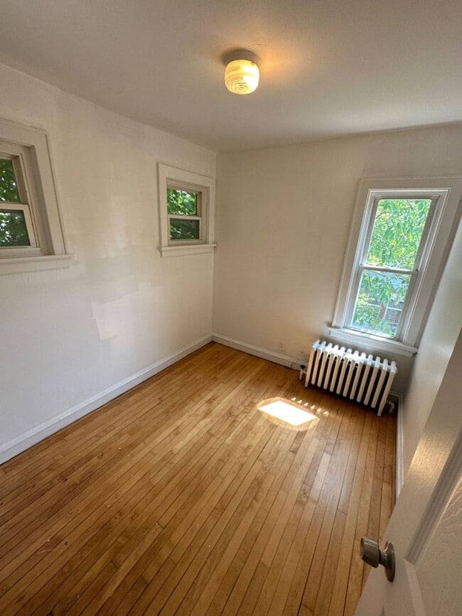Building Photo - 2636 N Buffum St