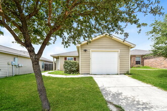 Building Photo - 11231 Pecan Canyon