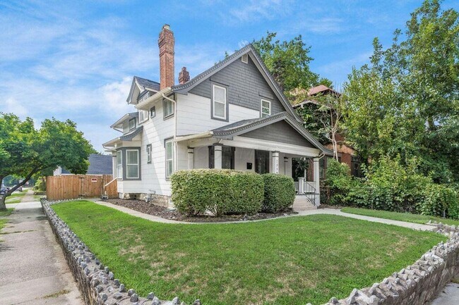 Foto del edificio - 2339 Summit St