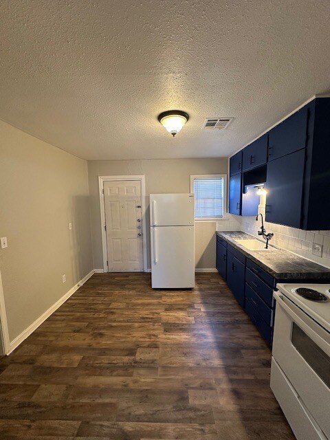 Foto del edificio - 518 E Lockheed Dr