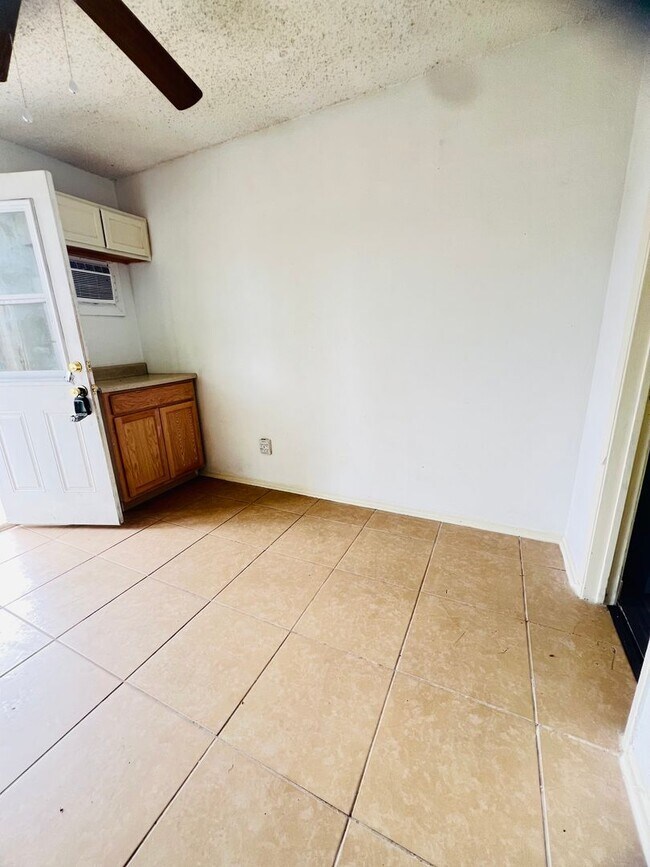 Foto del edificio - Cozy and affordable Studio